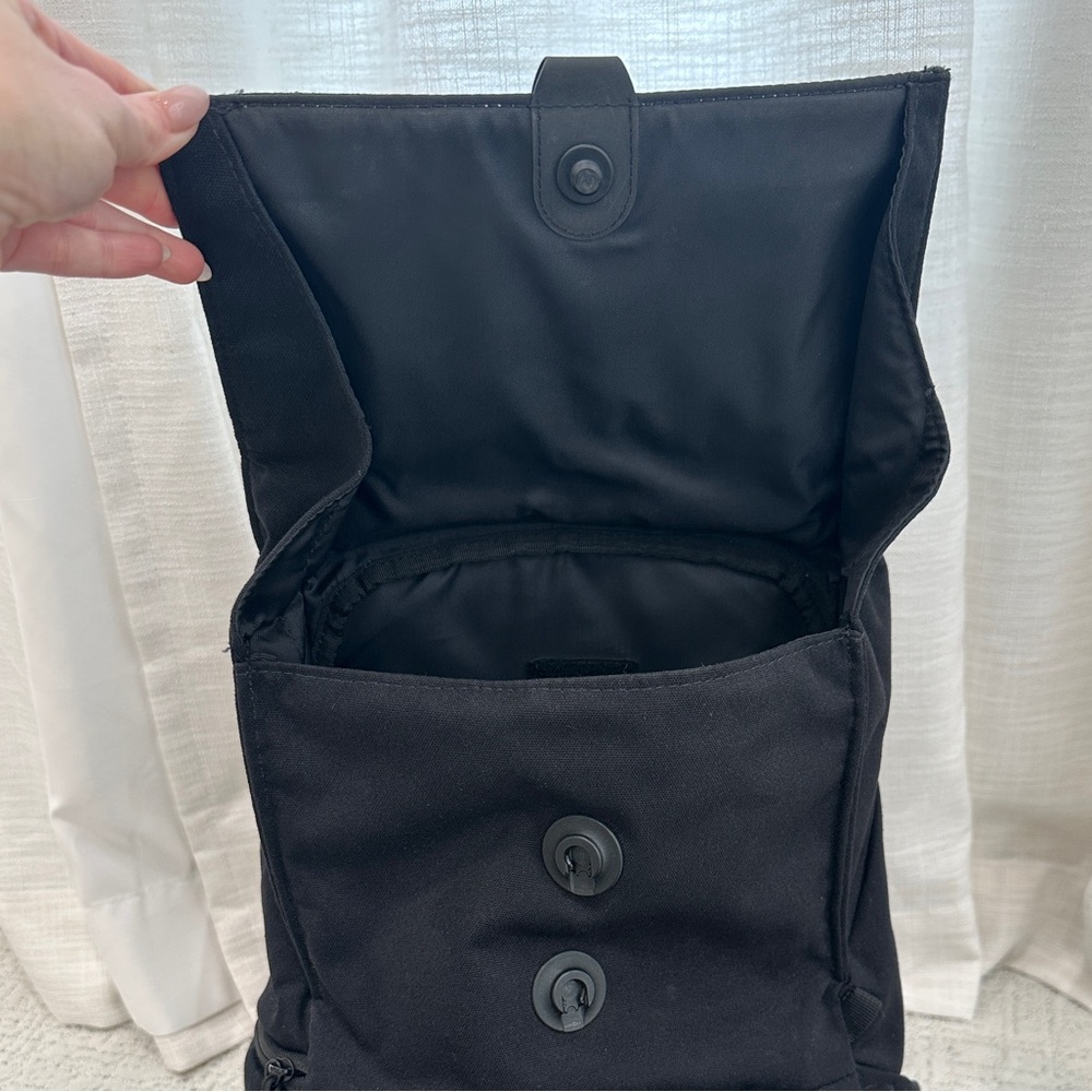 Brevité Runner Camera Backpack - image 4